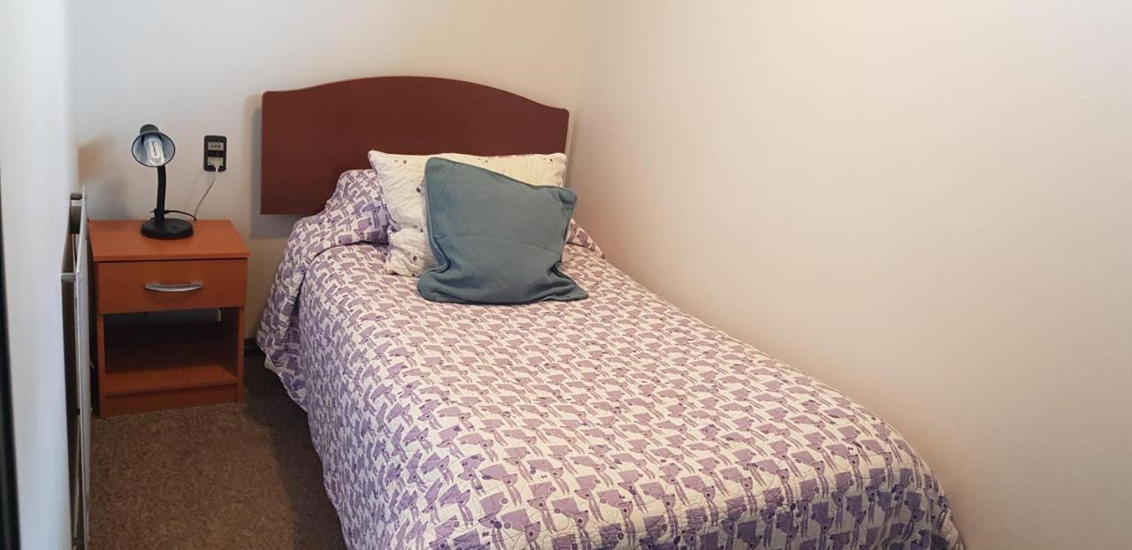 Hostal Centro Montt Темуко Экстерьер фото